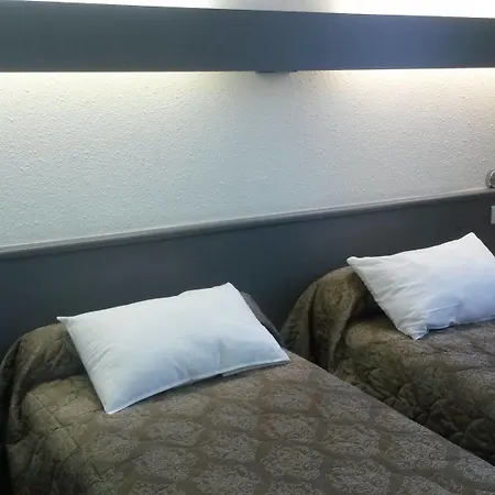 De La Cloche Hotel Dole