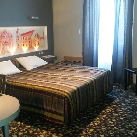 Hotel De La Cloche Dole